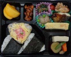 きねやB（おにぎり弁当）