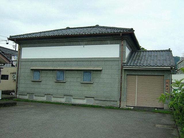 ケイテー資料館の建物と所蔵物