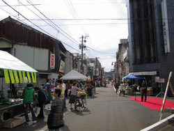 片町どまんなか祭