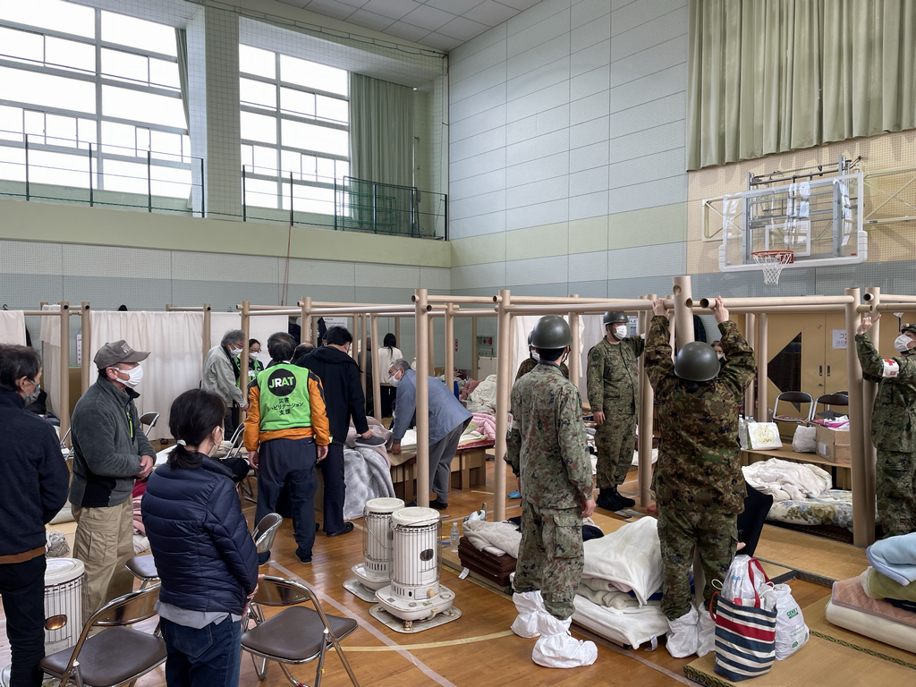 0128直小学校避難所２