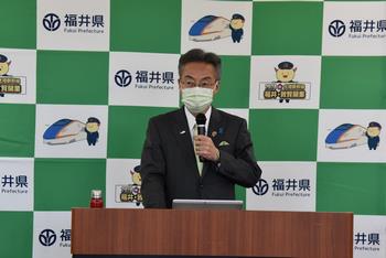 知事写真230410