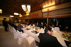 夕食会の様子（開花亭）