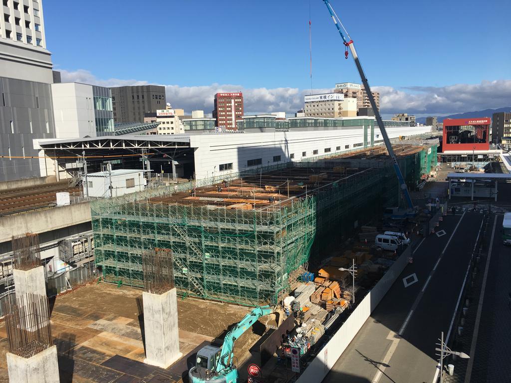 R1.12月福井駅部アングル１