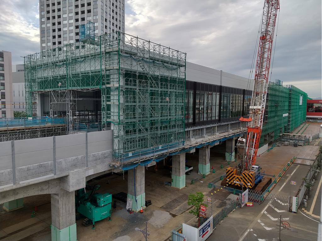 福井駅南側６月