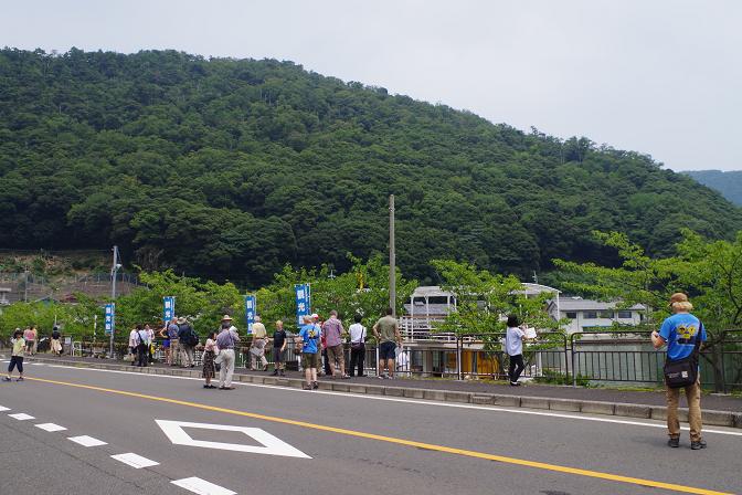 水月湖畔での様子