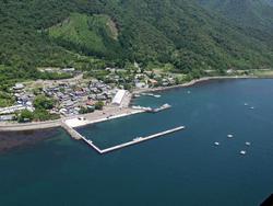 内外海漁港（泊地区）