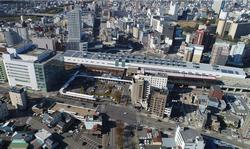 写真（東口駅前広場）