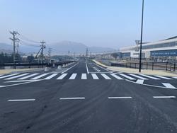 敦賀駅東線の置き基礎ガードレール